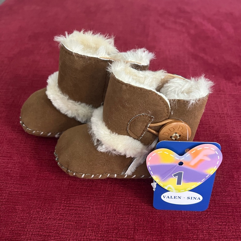Baby winter boots - size 1